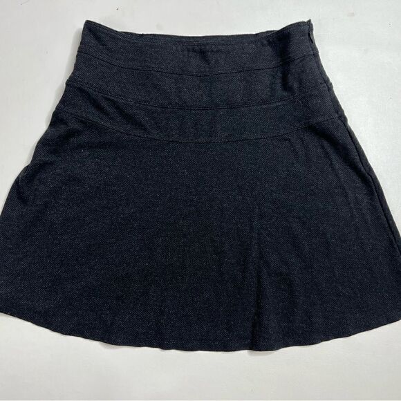 Athleta | Pinstriped Mini Skirt with coin/key Pocket On Back of Waist - Picture 1 of 4